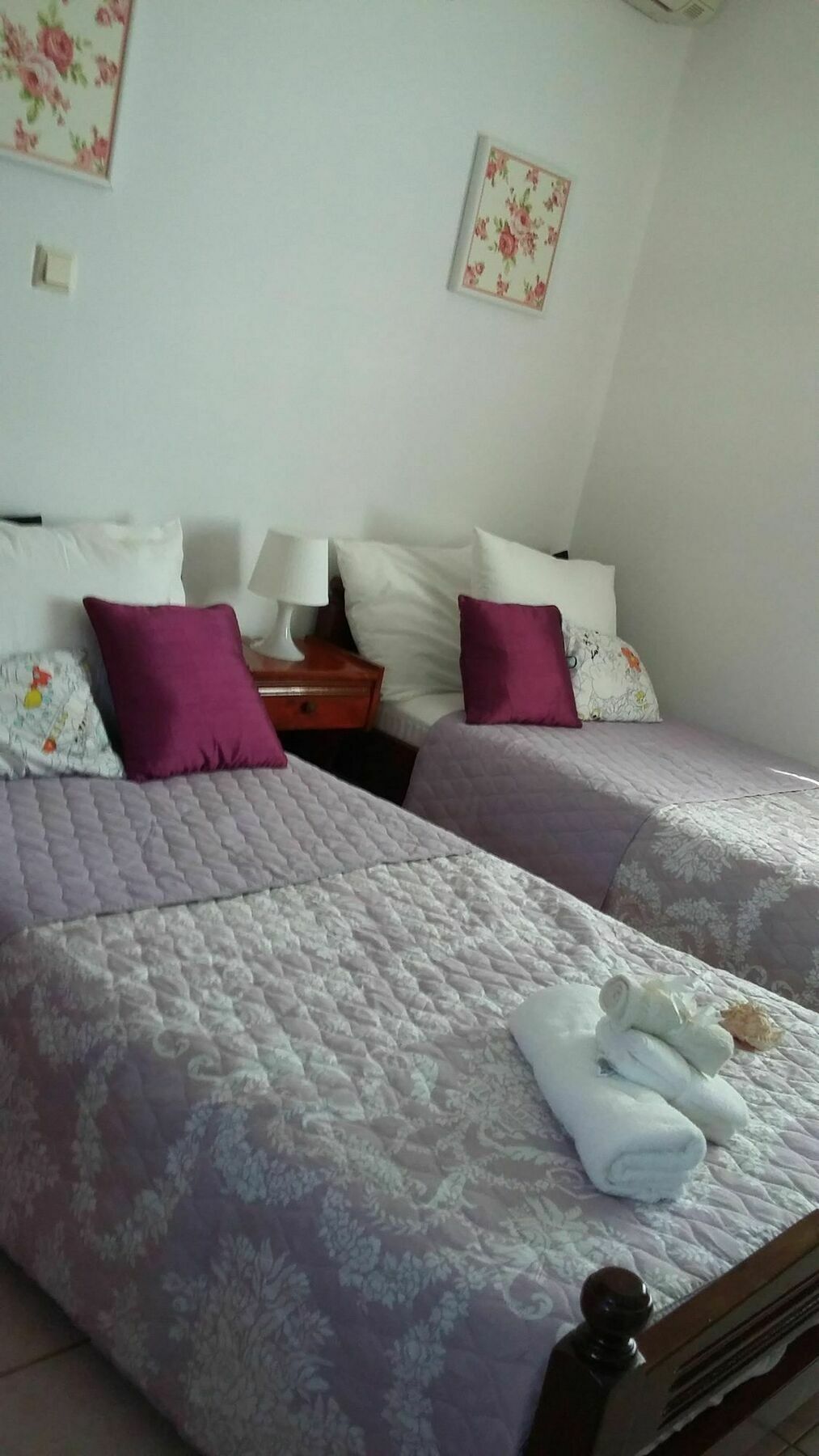 Anastasia'S Holiday Home Ialysos  Esterno foto